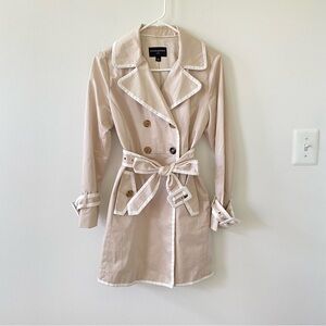 Banana Republic Women’s Off-white Trench Coat